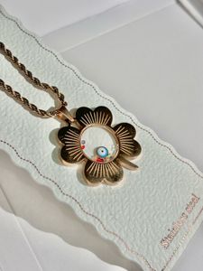 Elegant Necklace For Your Date