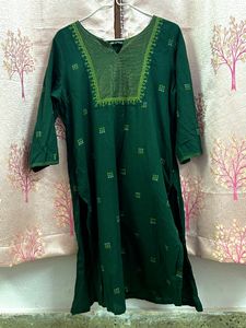 Navy Blue And Pink Mix Kurthi And Bottle Green Kurthi