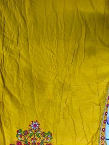 Yellow Embroidered Kurta in xl size