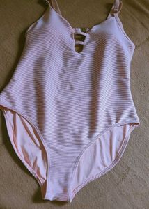 Striped One-Piece Hotie Swimsuit For Women 🔥 🎀♥