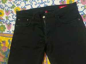 Z Black Colour Bootcut Jeans