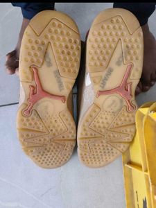 Travis Scott x Air Jordan 6 Retro fast copy he