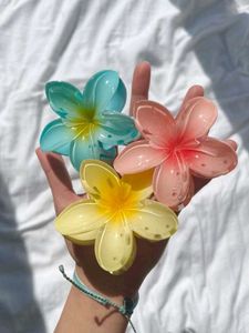 Flower Hair Claws Pack Of 3 Pcs