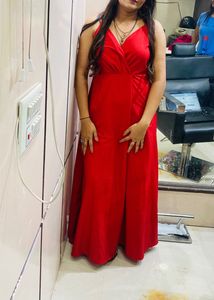 TRENDY FASHIONABLE WOMEN DRESS