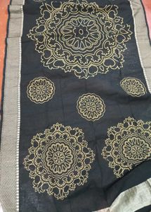 Elegant Black &amp; Gold Stole