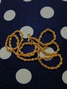 Elegant Gold Chain Necklace