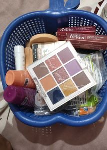 💥 Makeup Bundle (11) With Organiser Baskets