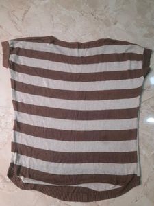 T Shirt With Short Sleeve. Free Size