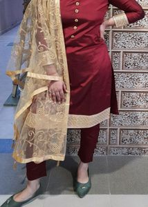 WOMEN&#39;S DRESS WITH DUPPATA
