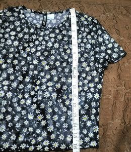 H&amp;M Brand Net Floral Top Size-26