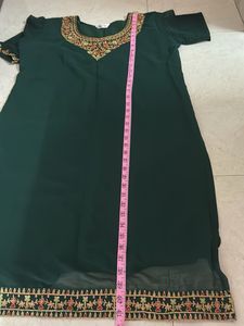 Women Green Kurta Set