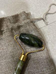 Jade Facial Roller