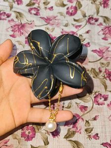 Latest Flower Hair Clip with Pearl Accent