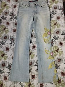Floral Embellished Jeans