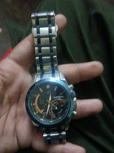 Stylish Silver Wrist Watch
