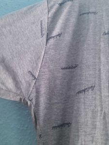 T-shirt for both men and women.