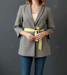 💛Belted Plaid Blazer💛