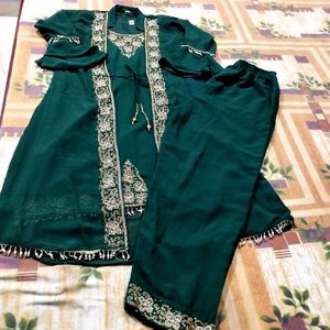 Elegant Green Embroidered Shalwar Kameez