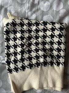 Houndstooth Knit Top