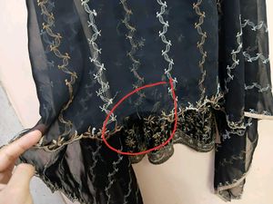 Pakistani Suit ( Kurti + Duppatta )