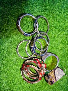Beautiful Party Wear Stone Bangles