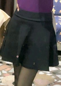 Pintresty Mini Skirt Black