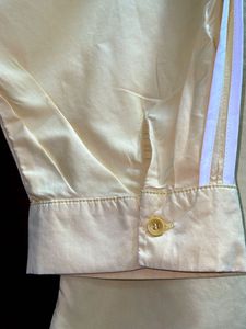 Vintage-Inspired Top.
