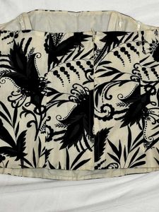 Black &amp; White Floral Printed Top