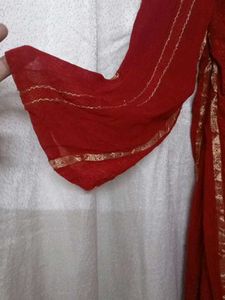 🤩Elegant Red &amp; Gold Kurti