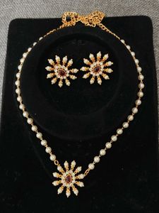 Elegant Necklace & Earring Set