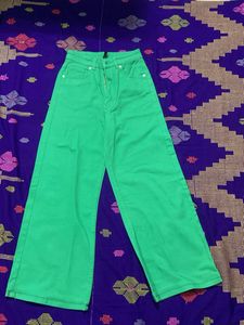 H&amp;M Green High Waist Jeans