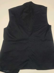 Vettori Fratini ( Shoppers Stop Brand) Jacket