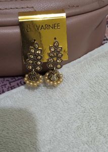Varnee Golden Jhumka Earrings