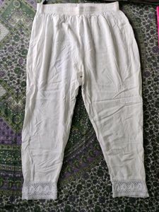 White Cigrette Pant With Lace Border At Bottom