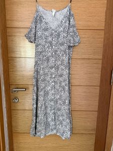 Black and white floral Printed Midi dress