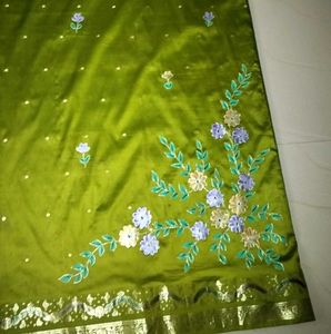 Unused Silk Saree With Flower Embroidery Design