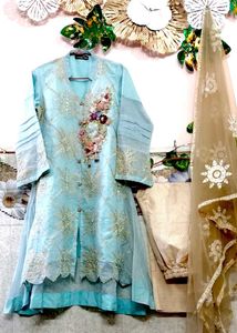 Embroidered Kurta Set