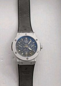 Hublot Watch - Stylish Timepiece