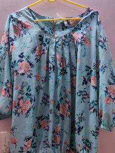 Crepe Blossom Top Navy Blue