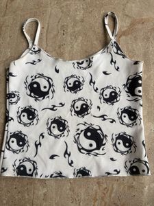 GOTHIC YIN-YANG TOP ✨