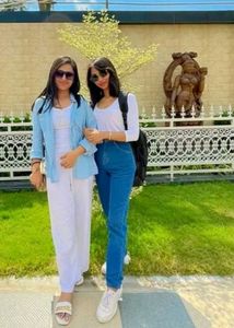 Regular High Rise Blue Jeans