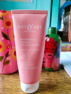 Dot And Key Watermelon Cooling Facewash