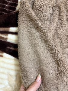 Fuzzy Bear cropped Hoodie