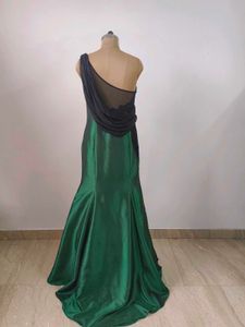 Emerald &amp; Black One-Shoulder Gown