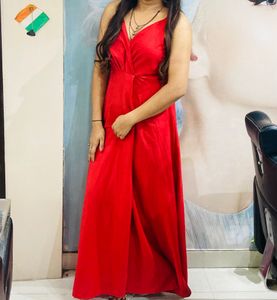 TRENDY FASHIONABLE WOMEN DRESS