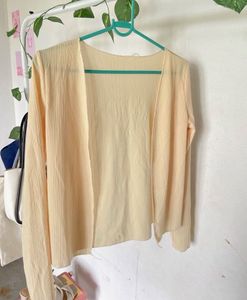 butter yellow cardigan 💛