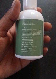 Nari&#39;yal Pore Blaster Face Wash