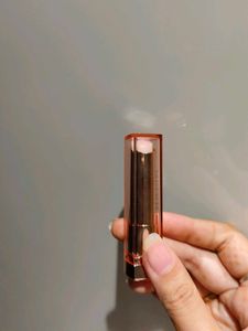 Colour Changing Lipstick