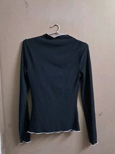Black Body Fitted Pretty Top