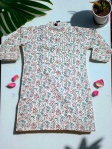 Kyon Floral Kurta